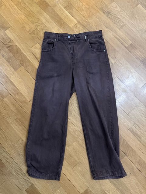 Cins Bershka — Bakı