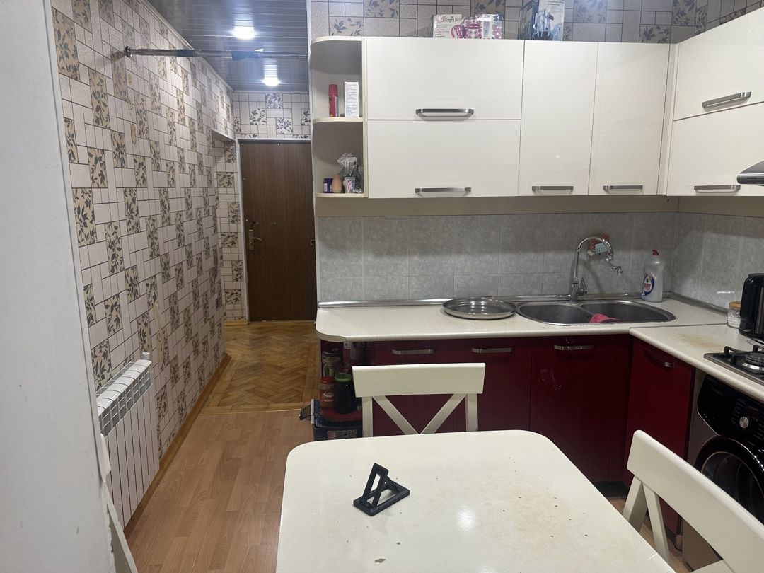 Satılır 2 otaqlı köhnə tikili 70 m² — Mənzil, Bakı (3)