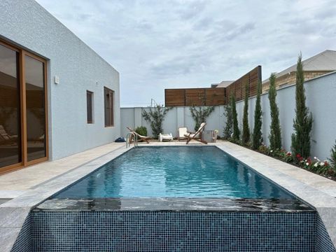İcarəyə verilir 5 otaqlı həyət evi/bağ evi 250 m² — Bakı