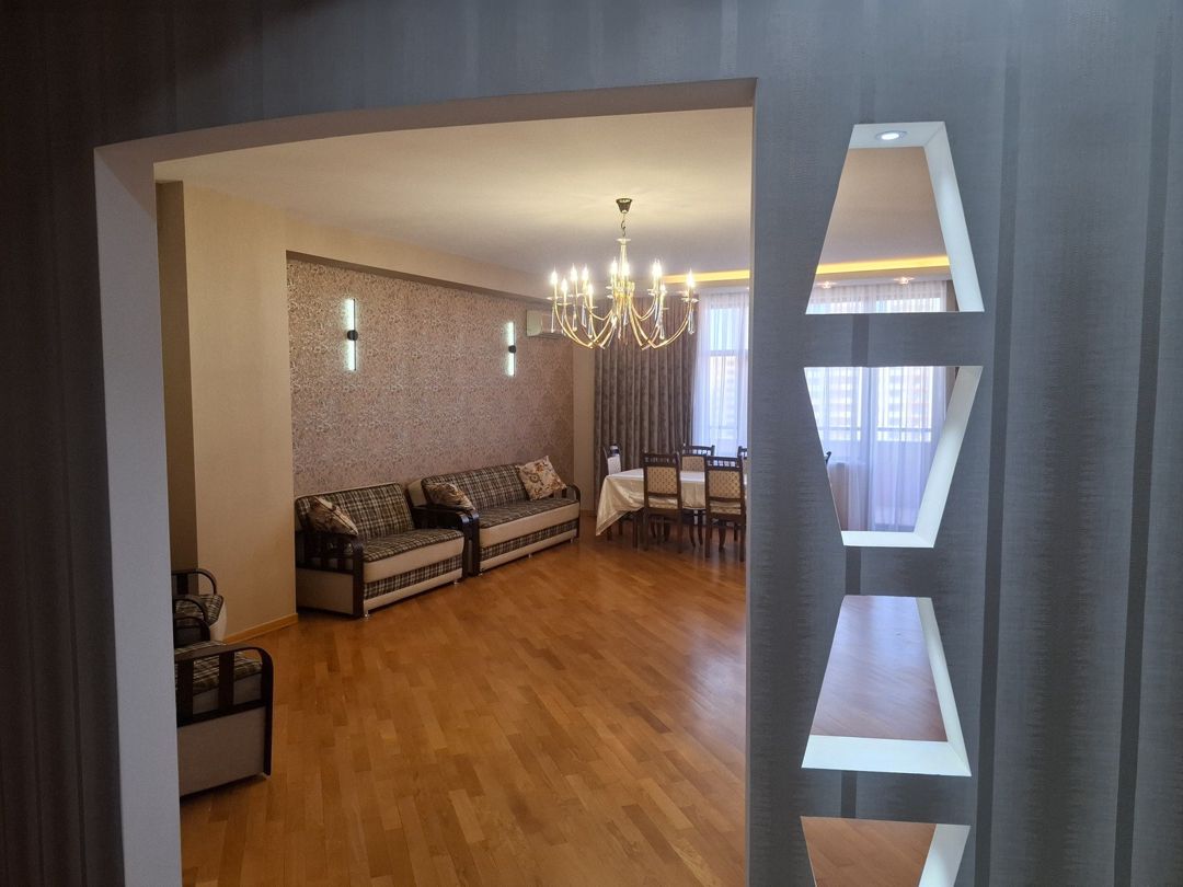 İcarəyə verilir 3 otaqlı yeni tikili 180 m² — Mənzil, Bakı (5)