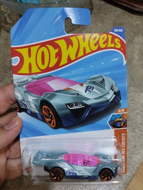 Hot Wheels modeli — Bakı