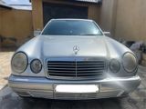 Mercedes E 230, 2.3 L, 1996 il, 214 521 km — Otomobil