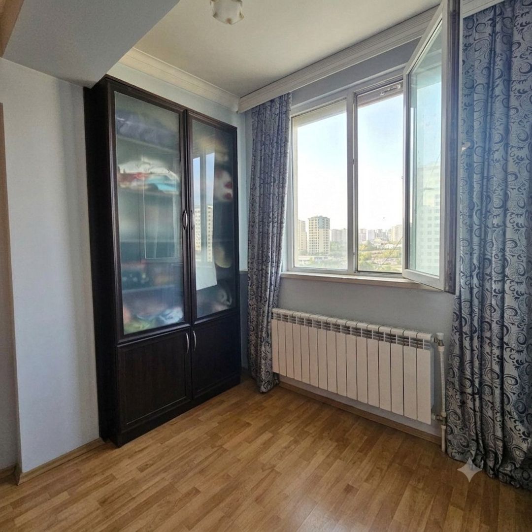 Satılır 2 otaqlı köhnə tikili 60 m² — Mənzil, Bakı (11)
