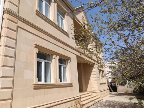 Satılır 8 otaqlı həyət evi/bağ evi 280 m² — Bakı