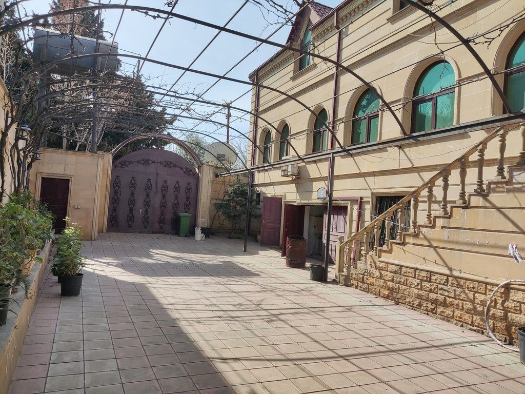 Satılır 6 otaqlı həyət evi/bağ evi 450 m² — Ev, villa, Bakı (2)