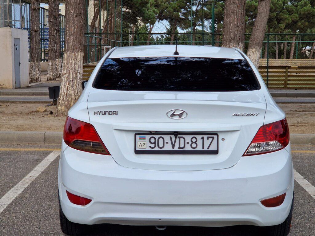 Hyundai Accent, 1.4 L, 2010 il, 289 698 km — Avtomobillər, Bakı (10)