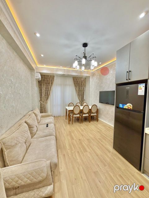 İcarəyə verilir 3 otaqlı yeni tikili 90 m²