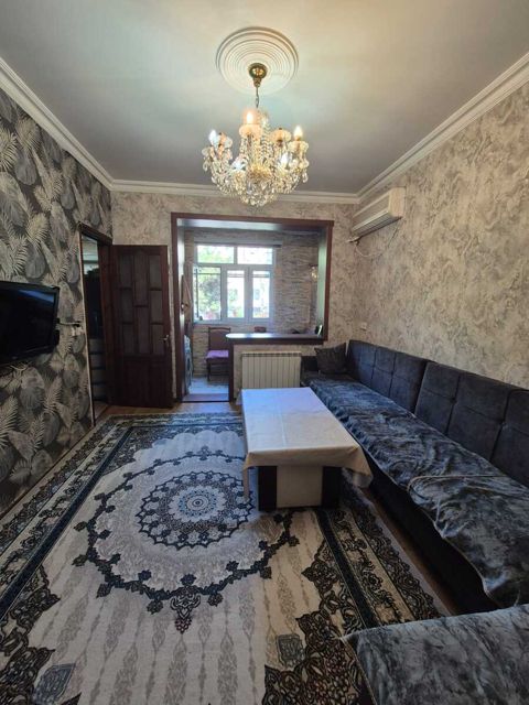 Satılır 3 otaqlı köhnə tikili 65 m² — Bakı