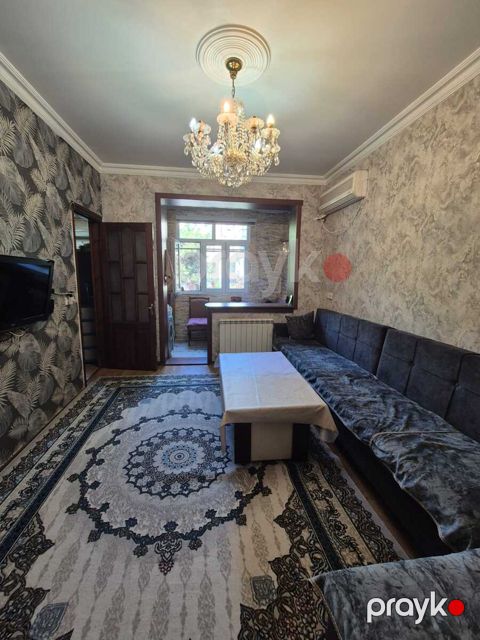 Satılır 3 otaqlı köhnə tikili 65 m²