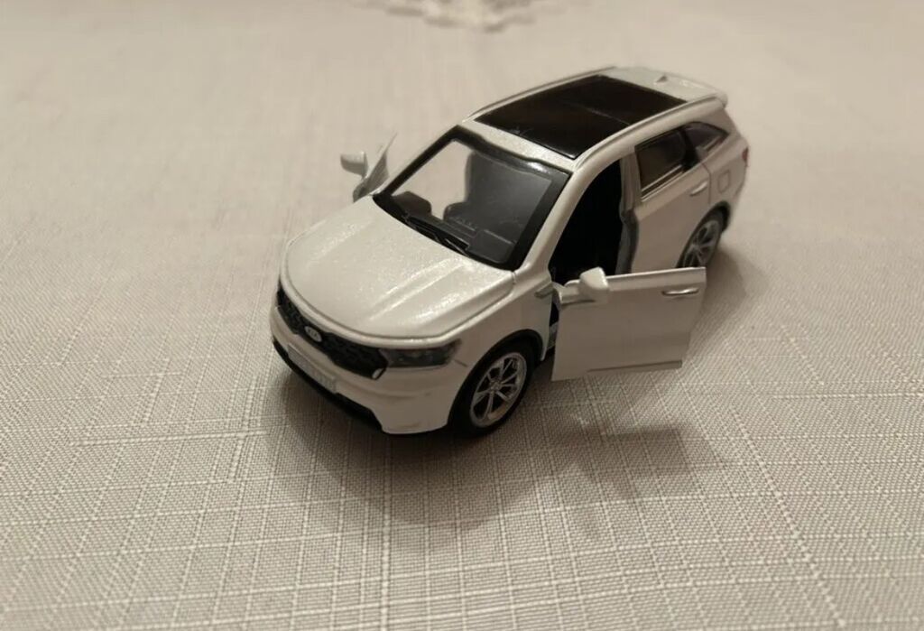 Ağ rəngli miniatür SUV model avtomobil oyuncağı - Korpus: ağ rəng — İdman, hobi, istirahət, Bakı (5)