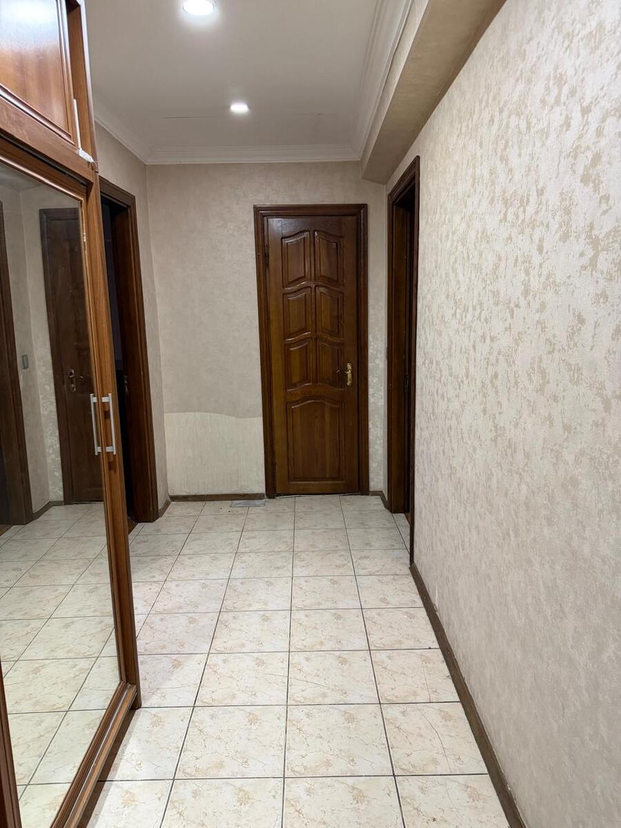 İcarəyə verilir 2 otaqlı köhnə tikili 65 m² — Mənzil, Bakı (11)