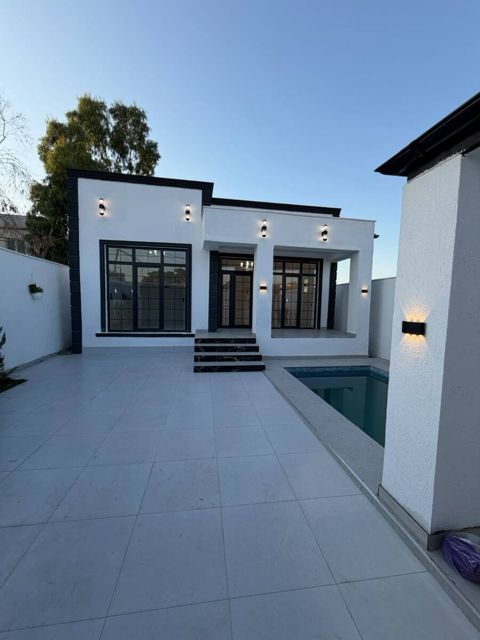 Satılır 4 otaqlı həyət evi/bağ evi 100 m² — Bakı