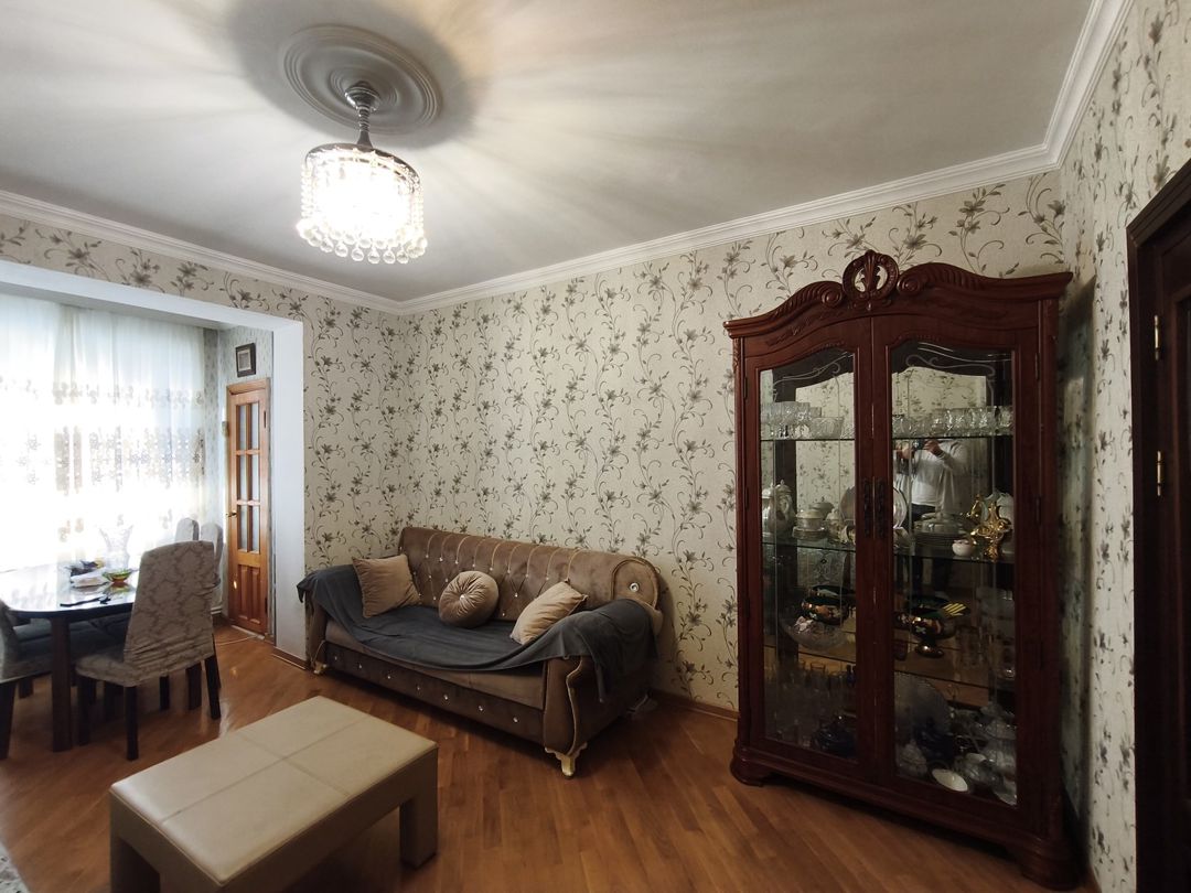 Satılır 2 otaqlı köhnə tikili 65 m² — Mənzil, Bakı
