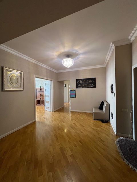 Satılır 3 otaqlı yeni tikili 151 m² — Bakı
