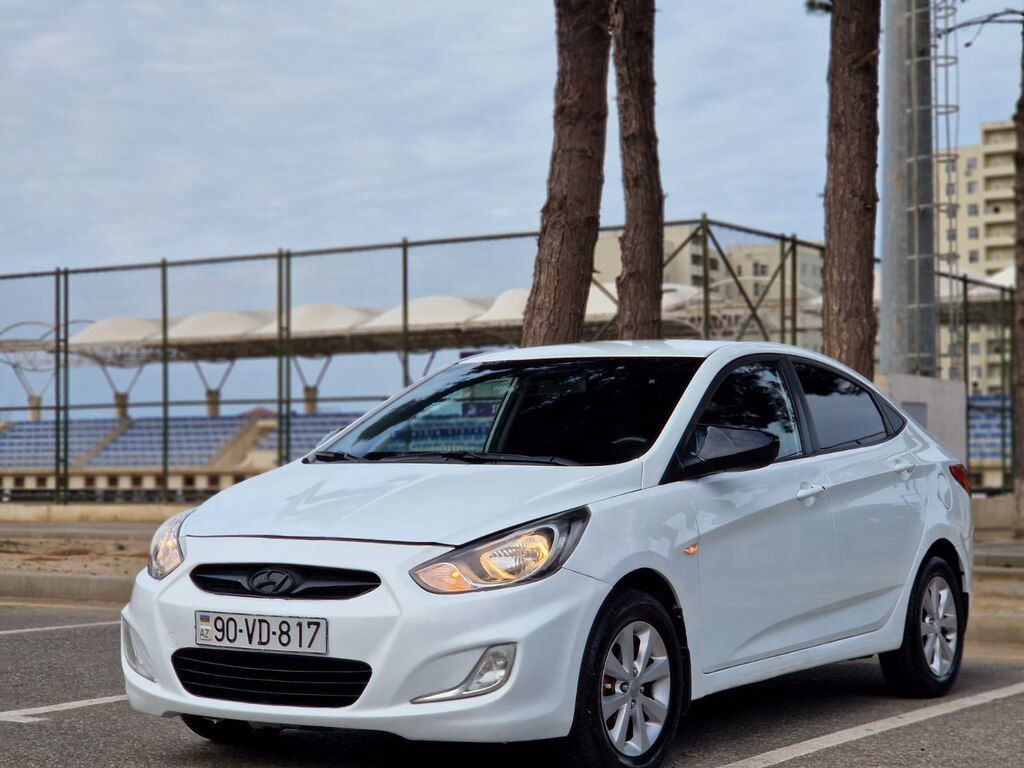 Hyundai Accent, 1.4 L, 2010 il, 289 698 km — Avtomobillər, Bakı (3)