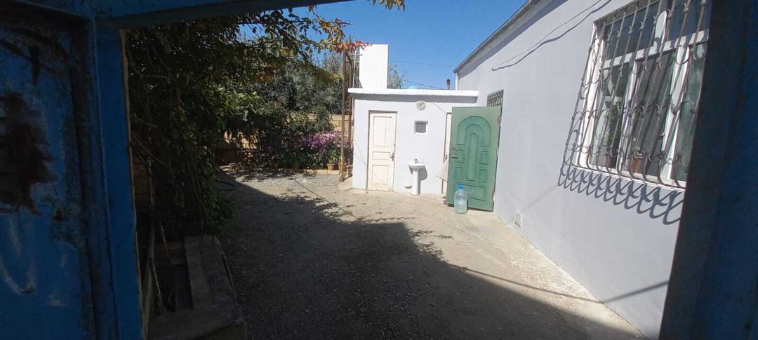 Satılır 2 otaqlı həyət evi/bağ evi 85 m² — Ev, villa, Bakı (2)