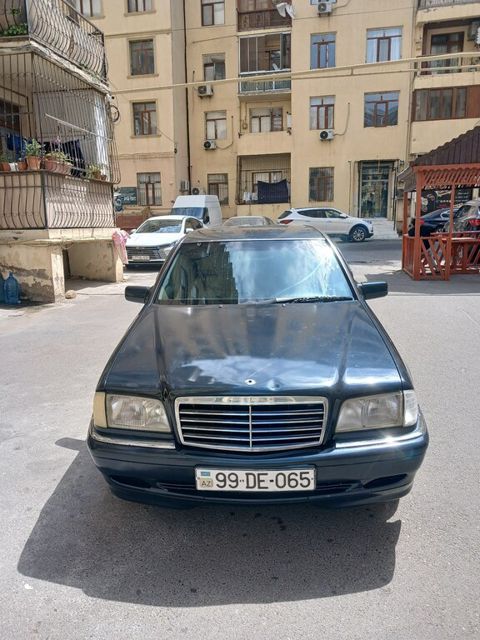Mercedes C 200, 2.0 L, 1997 il, 336 000 km — Xırdalan