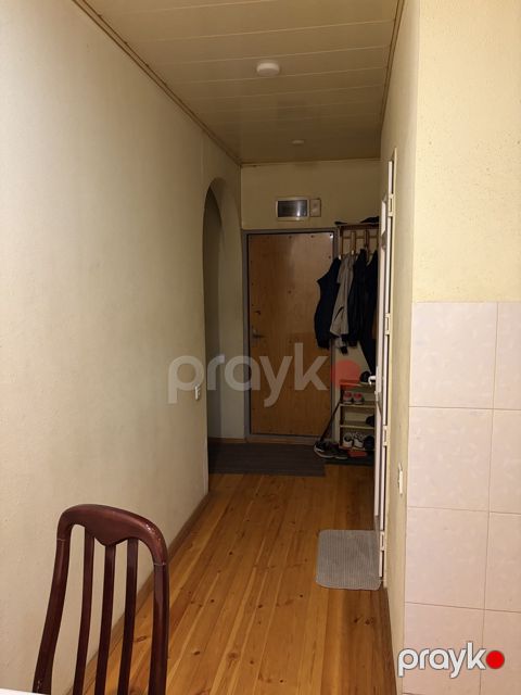 Satılır 2 otaqlı köhnə tikili 65 m²