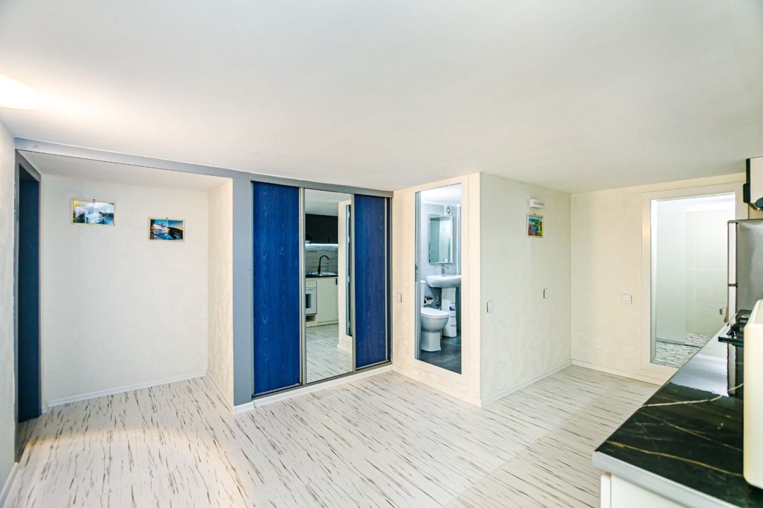 İcarəyə verilir 3 otaqlı köhnə tikili 98 m² — Mənzil, Bakı (2)