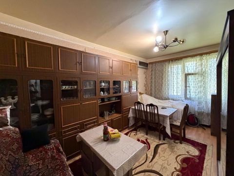 Satılır 2 otaqlı köhnə tikili 40 m² — Bakı