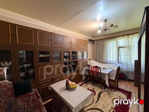 Satılır 2 otaqlı köhnə tikili 40 m²