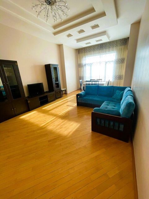 Satılır 3 otaqlı yeni tikili 135 m² — Bakı
