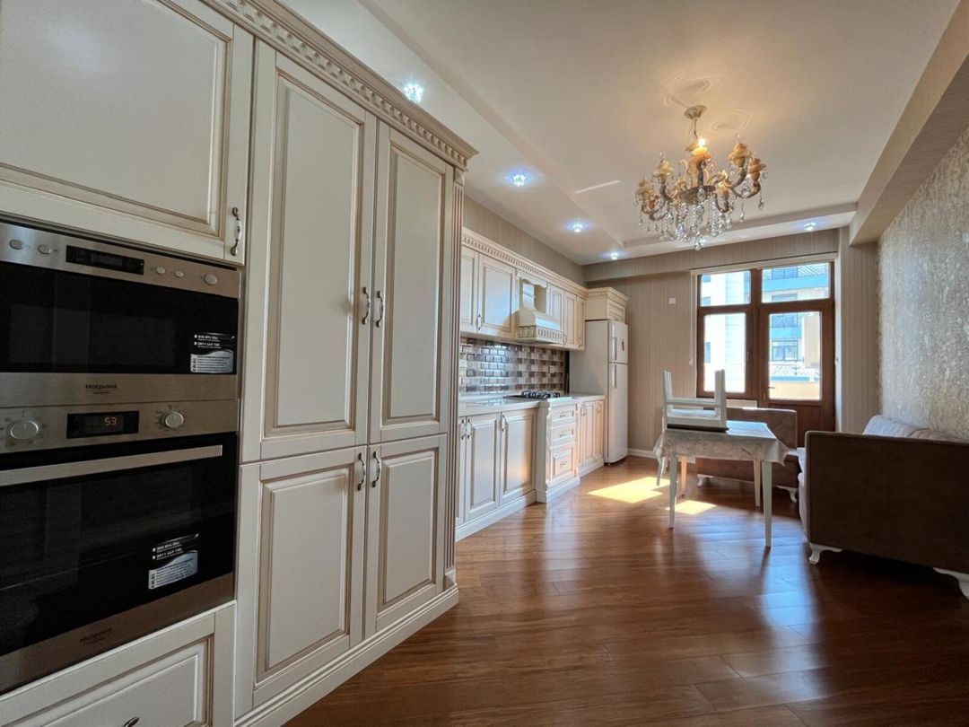 İcarəyə verilir 3 otaqlı yeni tikili 130 m² — Mənzil, Bakı (8)