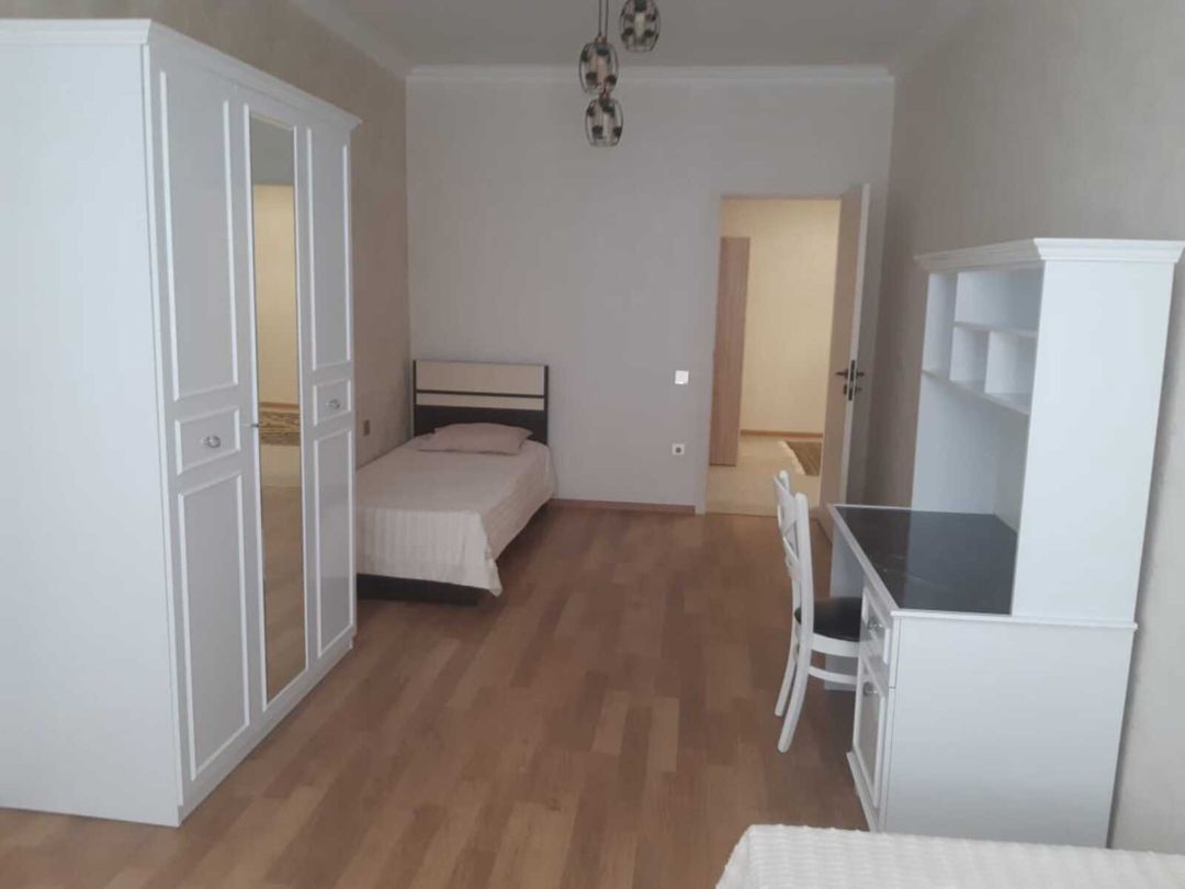 İcarəyə verilir 3 otaqlı yeni tikili 135 m² — Mənzil, Bakı (10)