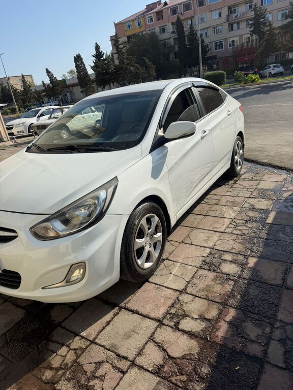 Hyundai Accent, 1.6 L, 2013 il, 213 000 km — Avtomobillər, Bakı (4)
