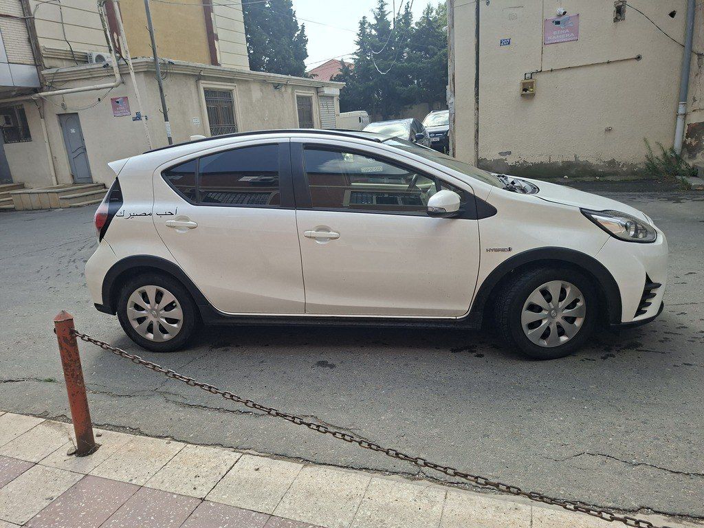 Toyota Prius C, 1.5 L, 6.5 kWh, 2018 il, 222 000 km — Avtomobillər, Bakı (10)