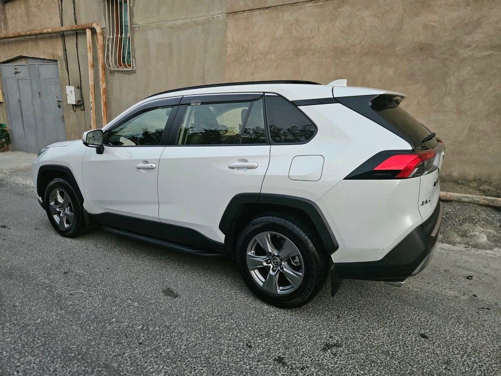 Toyota RAV4, 2.5 L, 2023 il, 43 000 km — Avtomobillər, Bakı (2)