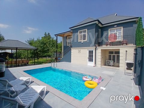 İcarəyə verilir 6 otaqlı həyət evi/bağ evi 180 m²