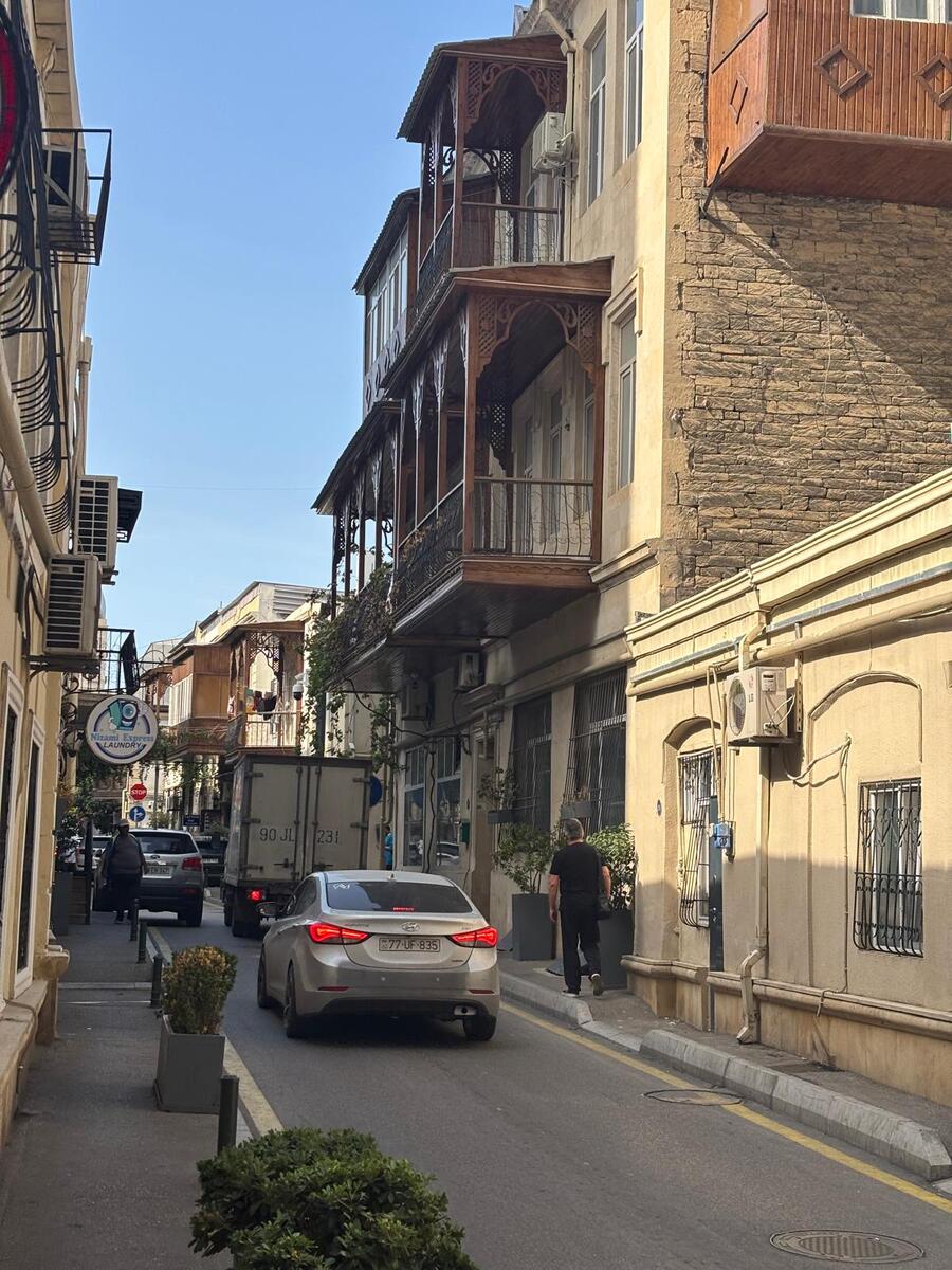 Satılır 4 otaqlı köhnə tikili 135 m² — Mənzil, Bakı (2)