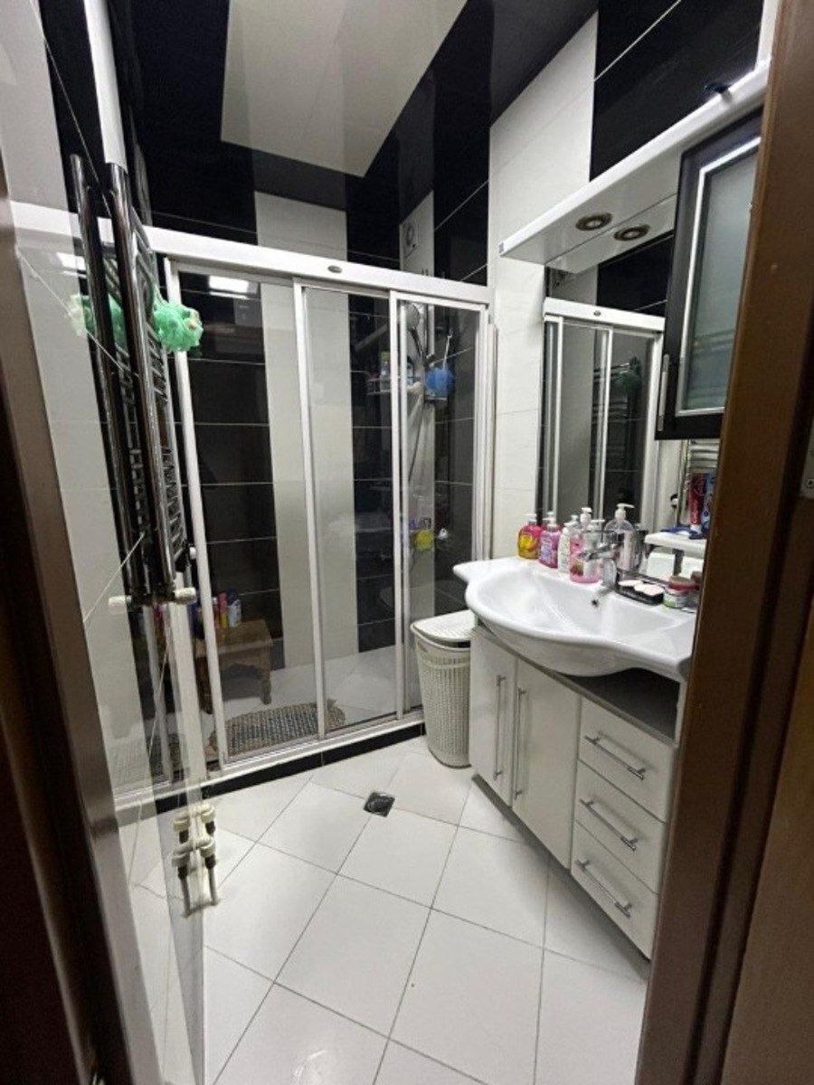 Satılır 4 otaqlı köhnə tikili 110 m² — Mənzil, Bakı (9)