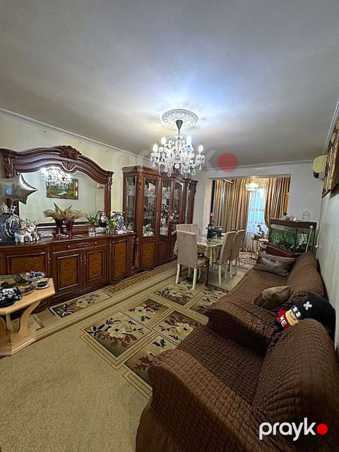 Satılır 3 otaqlı köhnə tikili 75 m²