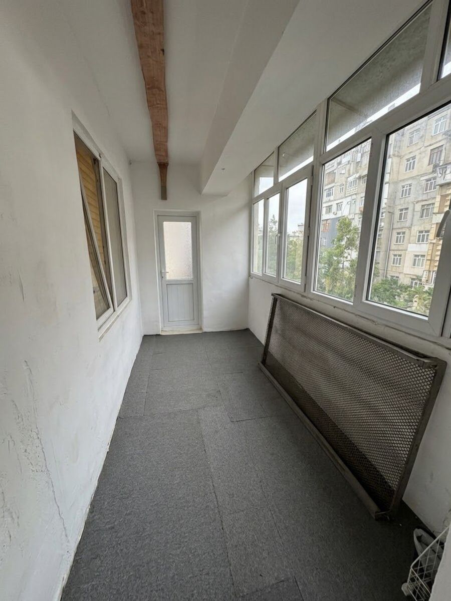 Satılır 4 otaqlı köhnə tikili 115 m² — Mənzil, Bakı (3)