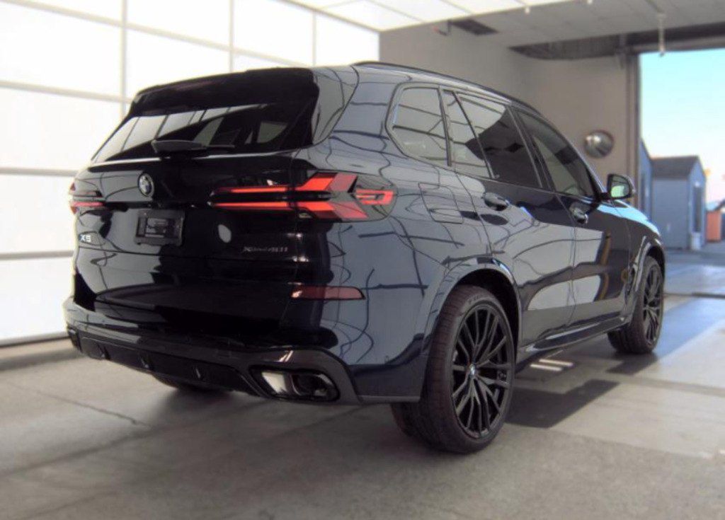 BMW X5, 3.0 L, 2026 il, 1 996 km — Avtomobillər (4)