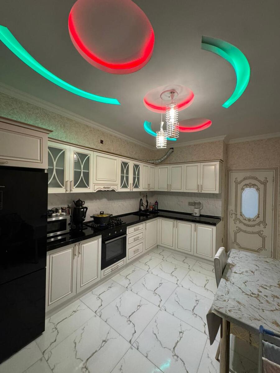 Satılır 3 otaqlı yeni tikili 160 m² — Mənzil, Bakı (9)
