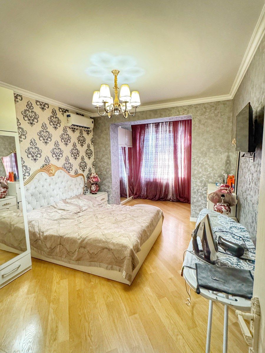 Satılır 4 otaqlı köhnə tikili 168 m² — Mənzil, Bakı (8)