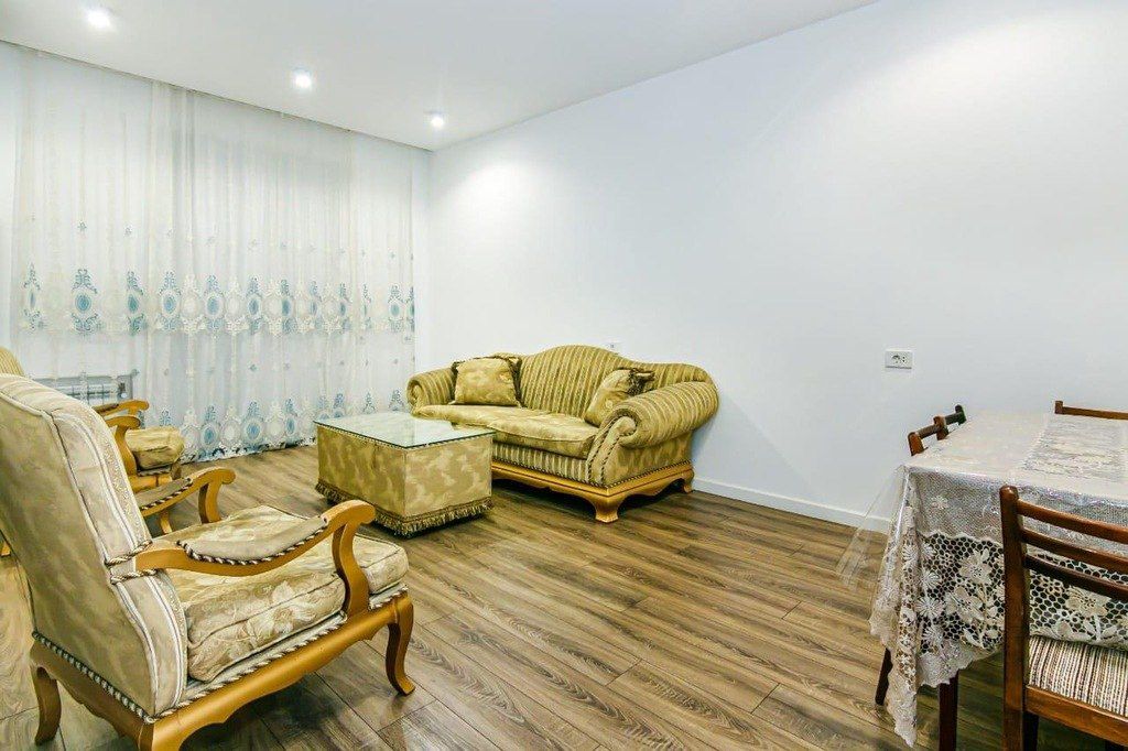 İcarəyə verilir 3 otaqlı köhnə tikili 95 m² — Mənzil, Bakı (6)