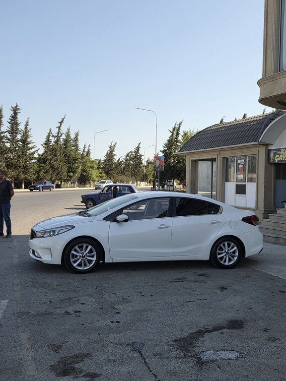 Kia K3, 1.6 L, 2017 il, 320 000 km — Avtomobillər, Salyan (10)