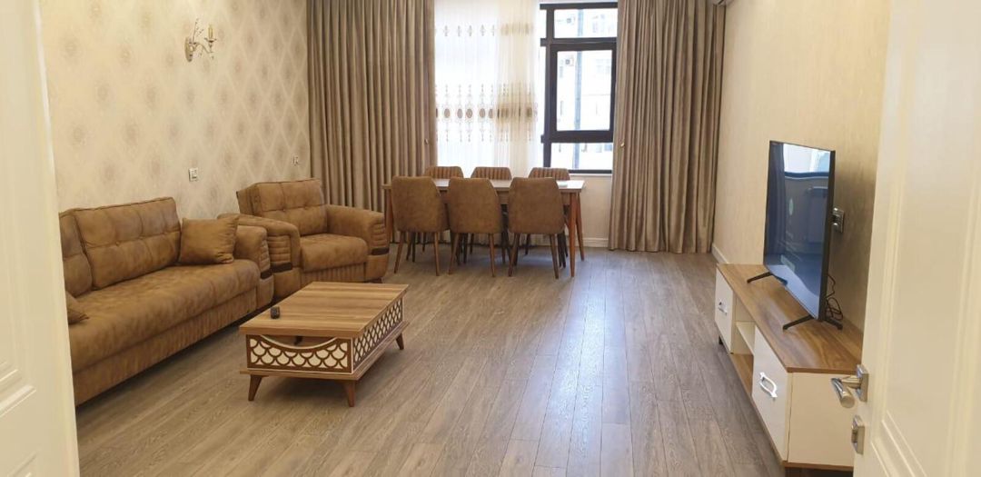 İcarəyə verilir 3 otaqlı yeni tikili 145 m² — Mənzil, Bakı (2)