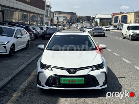 Toyota Corolla, 1.8 L, 0.85 kWh, 2024 il, 37 000 km