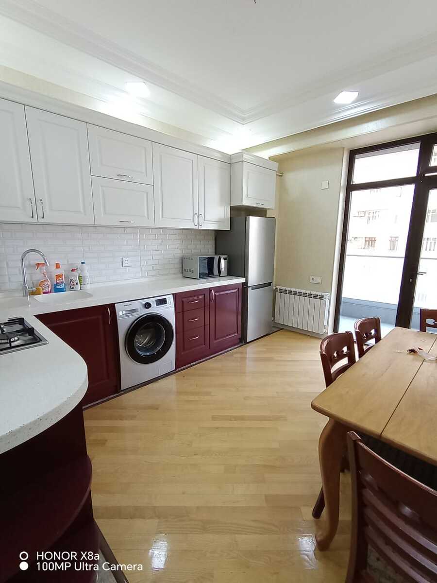 İcarəyə verilir 3 otaqlı yeni tikili 145 m² — Mənzil, Bakı (11)