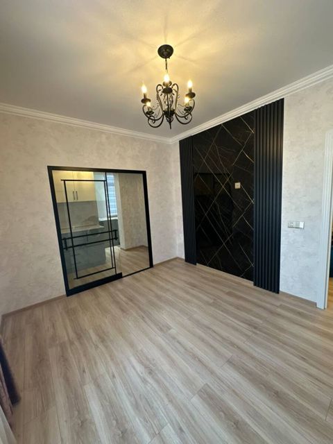 Satılır 2 otaqlı köhnə tikili 43 m² — Bakı