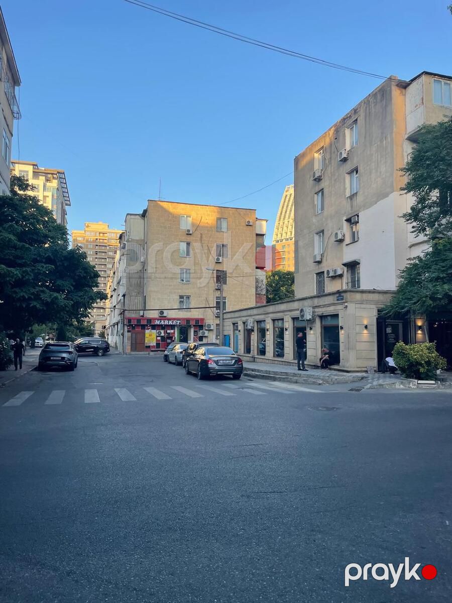 Satılır 3 otaqlı köhnə tikili 70 m² — Mənzil, Bakı (2)