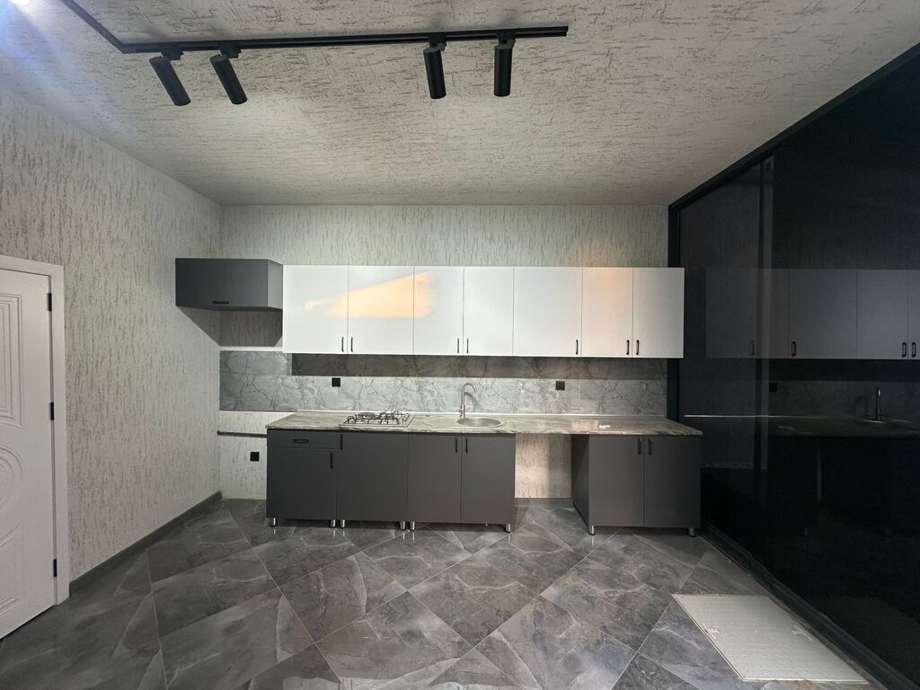 Satılır 4 otaqlı həyət evi/bağ evi 200 m² — Ev, villa, Bakı (6)