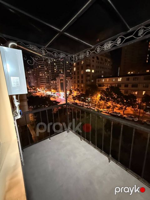 Satılır 2 otaqlı köhnə tikili 45 m²