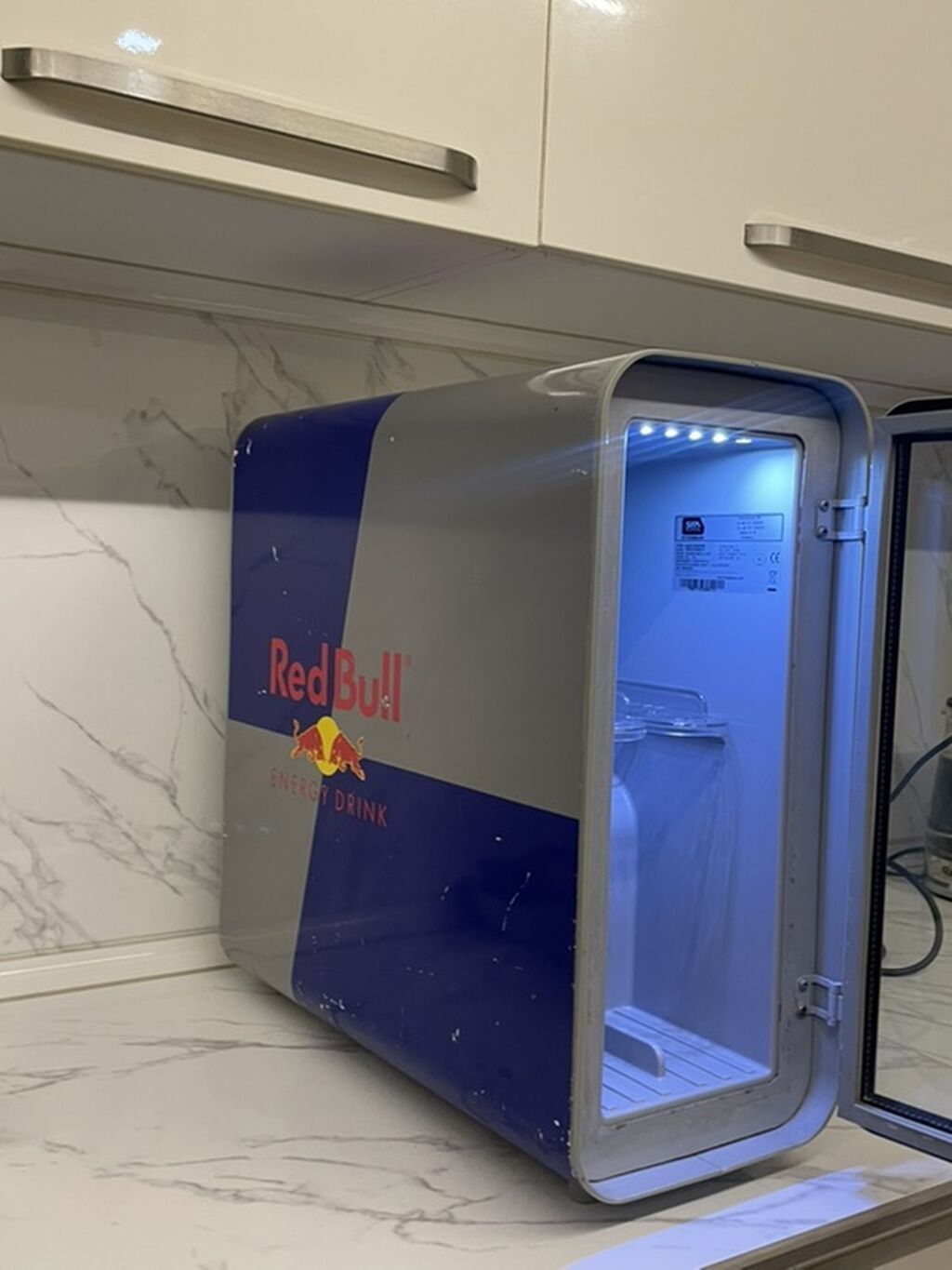 Red Bull vitrin soyuducu – Hec bir pırablemi yox du Endirim edecem — Biznes və avadanlıq, Digah (3)