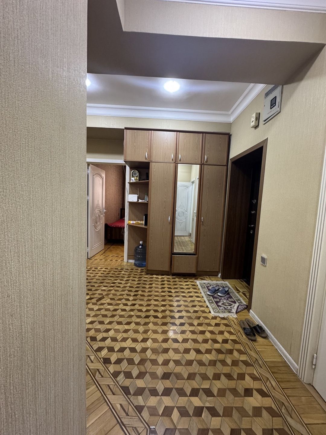 Satılır 4 otaqlı köhnə tikili 110 m² — Mənzil, Bakı (4)